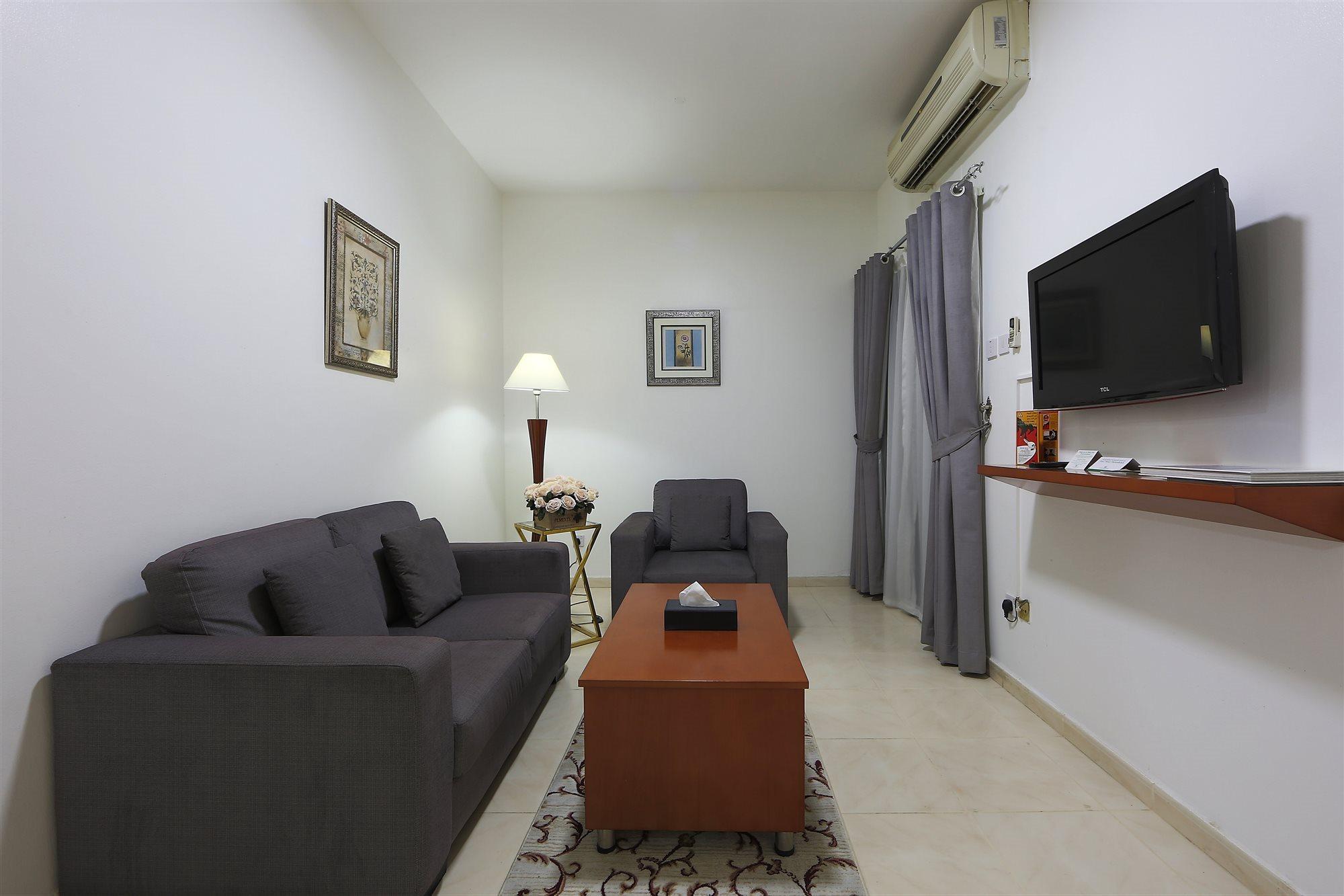 Nova Park Hotel Sharjah Exteriör bild