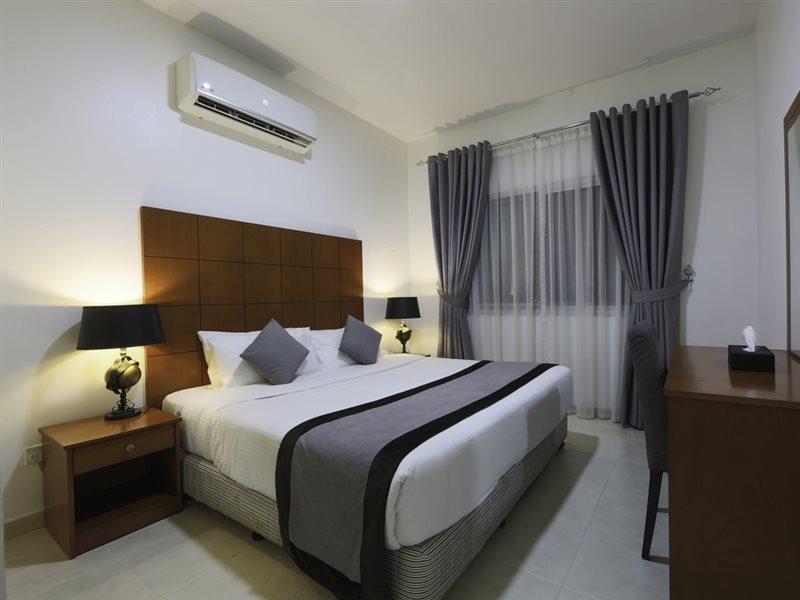 Nova Park Hotel Sharjah Exteriör bild