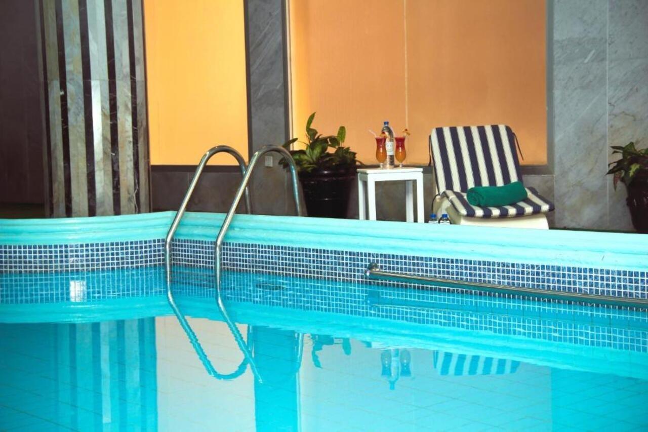 Nova Park Hotel Sharjah Exteriör bild