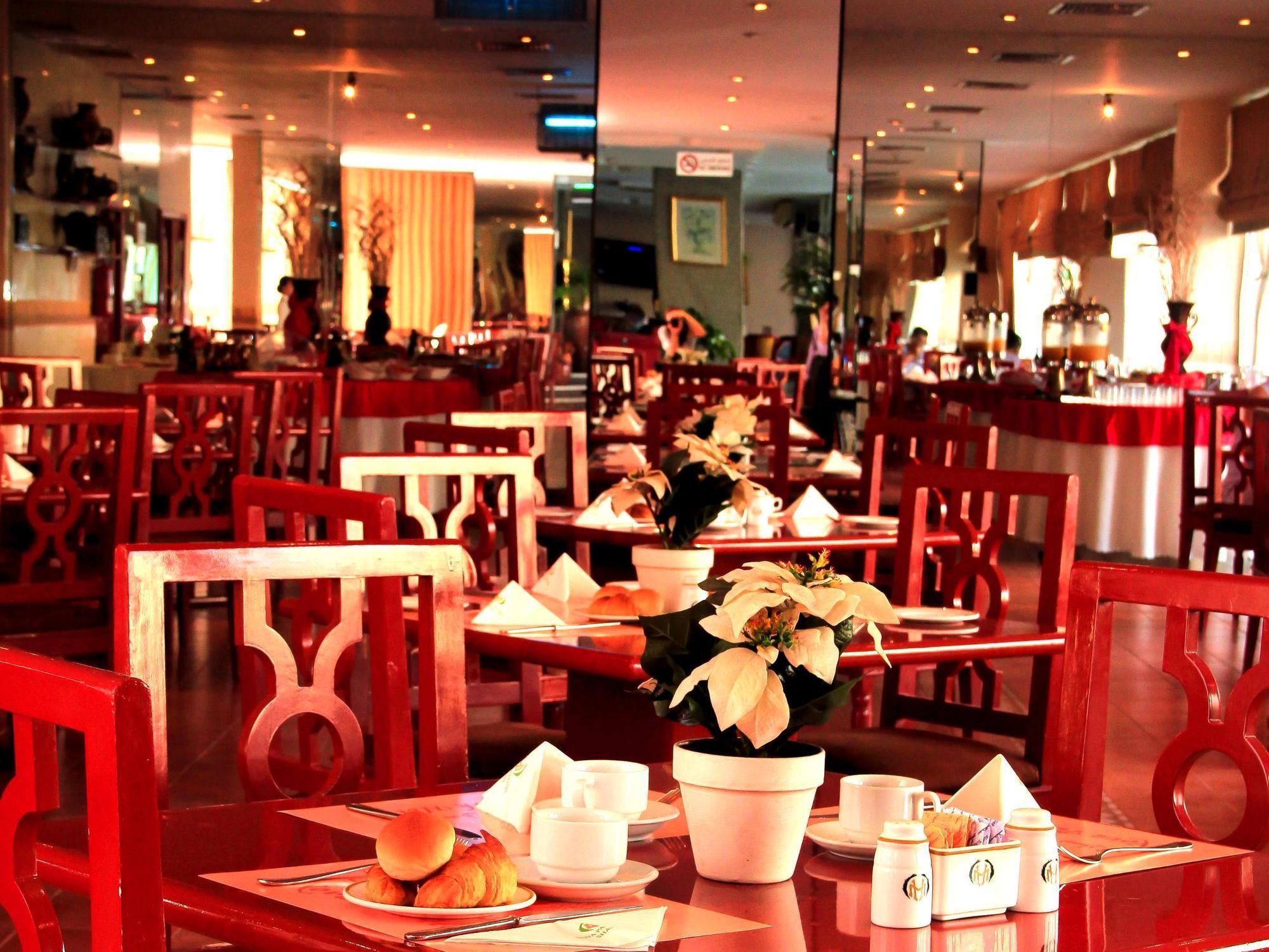 Nova Park Hotel Sharjah Exteriör bild