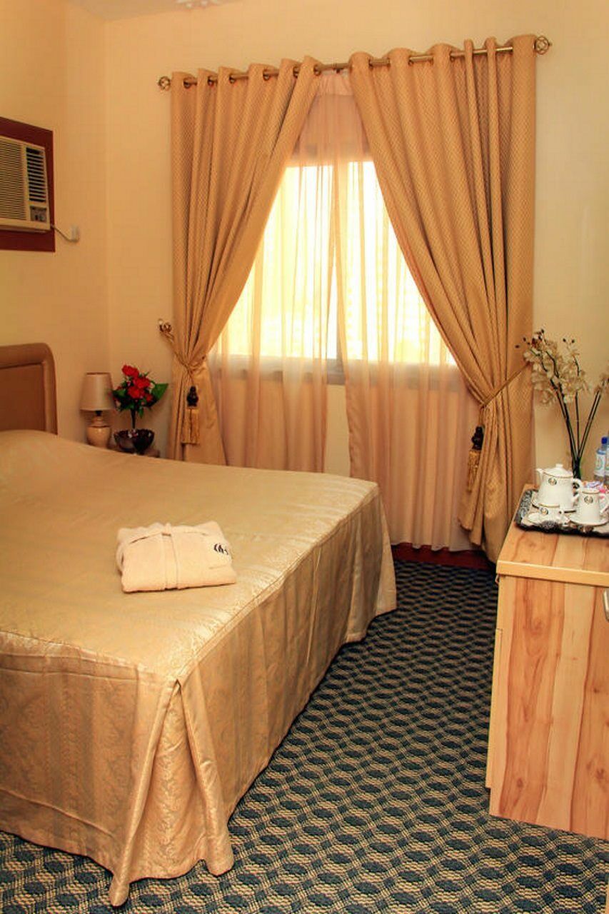 Nova Park Hotel Sharjah Exteriör bild
